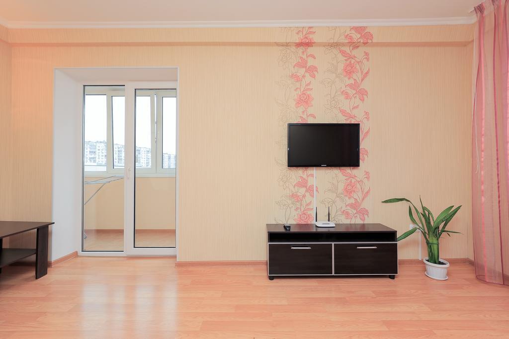 Apartment On Obolonskiy Prospect 12 Kiev Extérieur photo