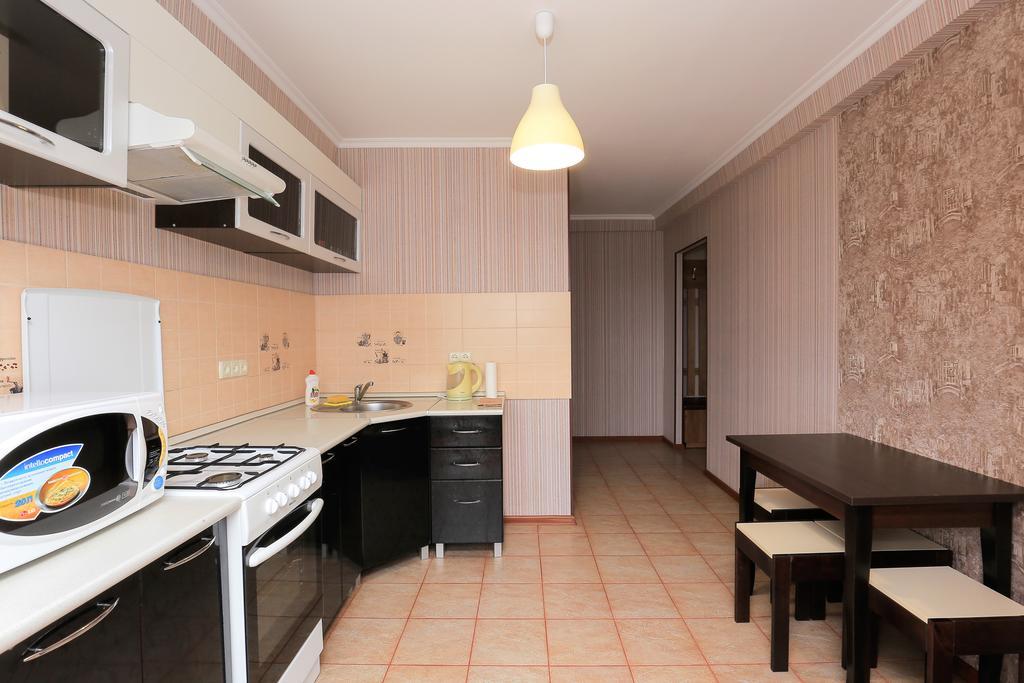 Apartment On Obolonskiy Prospect 12 Kiev Extérieur photo